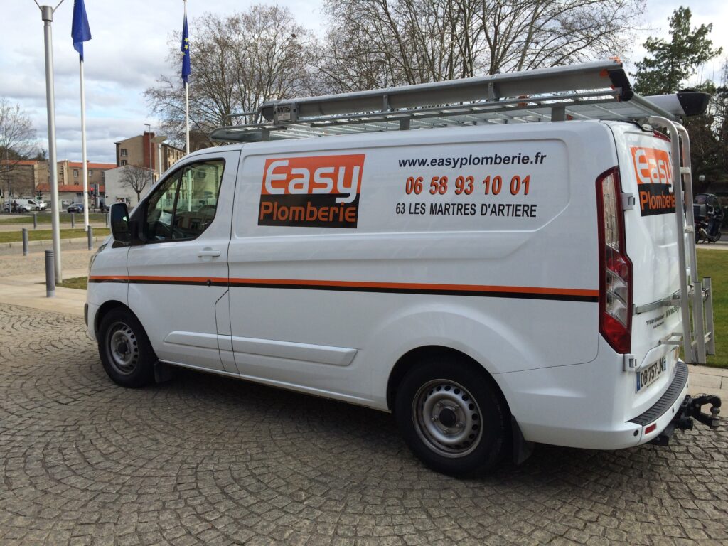Plombier EasyPlomberie en intervention à Ceyrat Clermont-Ferrand